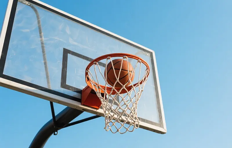 篮球 (Basketball)